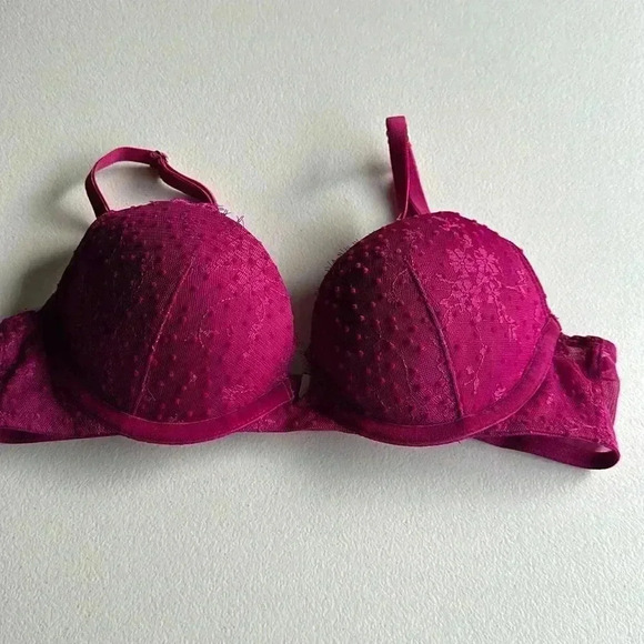 Victorias secret - Picture 1 of 2